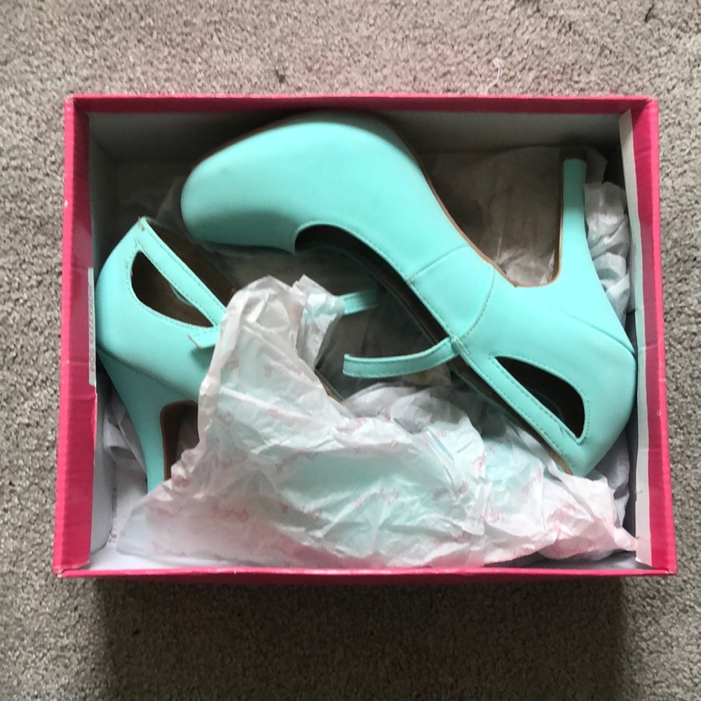 Classic Basic Platform High Heel Pumps With Strap